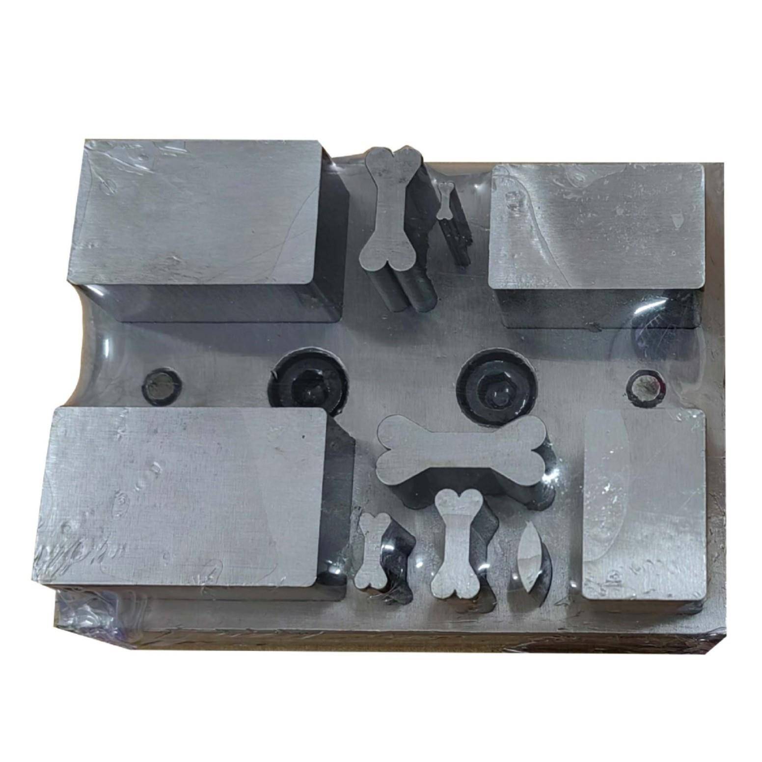 供应各种规格型号塑料模具注塑模具设计