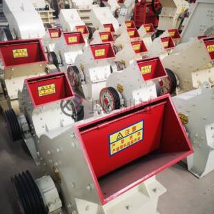 昆明小型打砂机移动反击式制砂机砂石料细碎反击式砂石成型设备