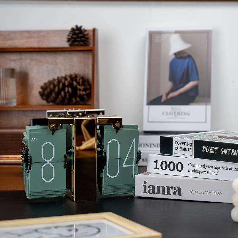 欧式自动翻页钟客厅挂钟小号单挂壁钟简约桌面摆件机械挂墙时钟表