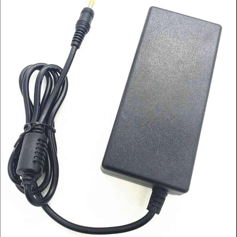 INPUT:100-240V-50/63HZ1.8AOUNPUT:12VDC3A4A5A6A7A8A电源适配器