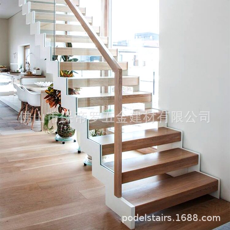 室内家用钢木 楼梯现代简约风双梁钢板护栏
