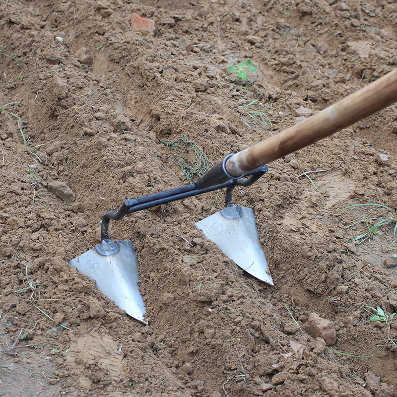 开沟机小型农用人工家用翻地松土开沟神器手拉犁锄草锄地开荒工具