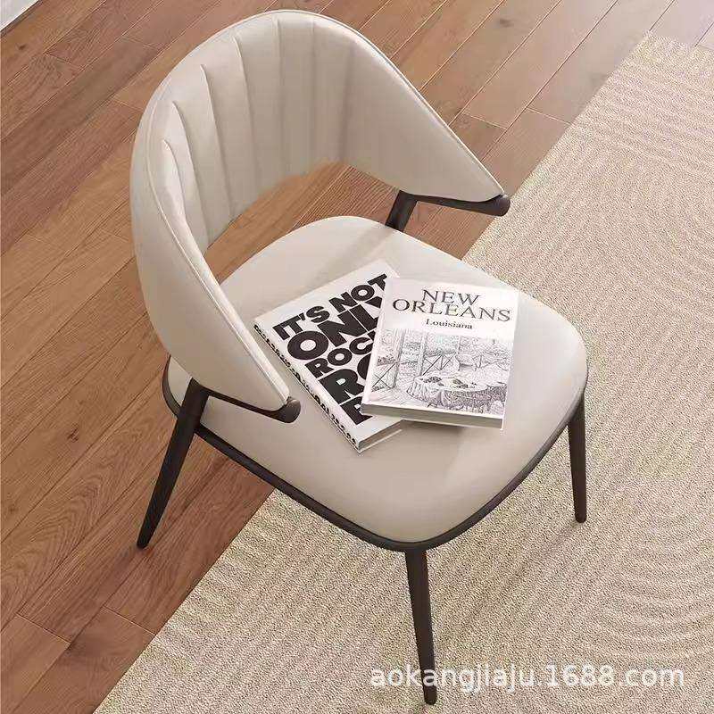 餐椅意式极简2026新款家用靠背椅轻奢高级感椅子设计师休闲餐桌椅