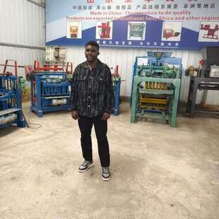 4-35b全自动水泥制砖机4-26全套混凝土空心砖设备出口非洲制砖机