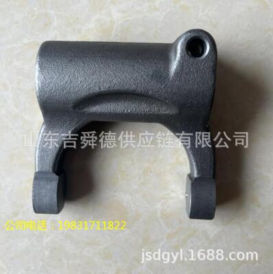 客车离合器分离拨叉                             1714-00517