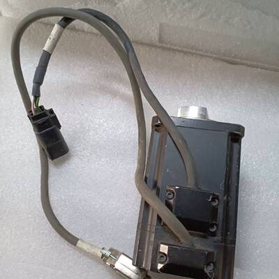 可维修SERVOMOTOR电机，676-067735-502实物图议价