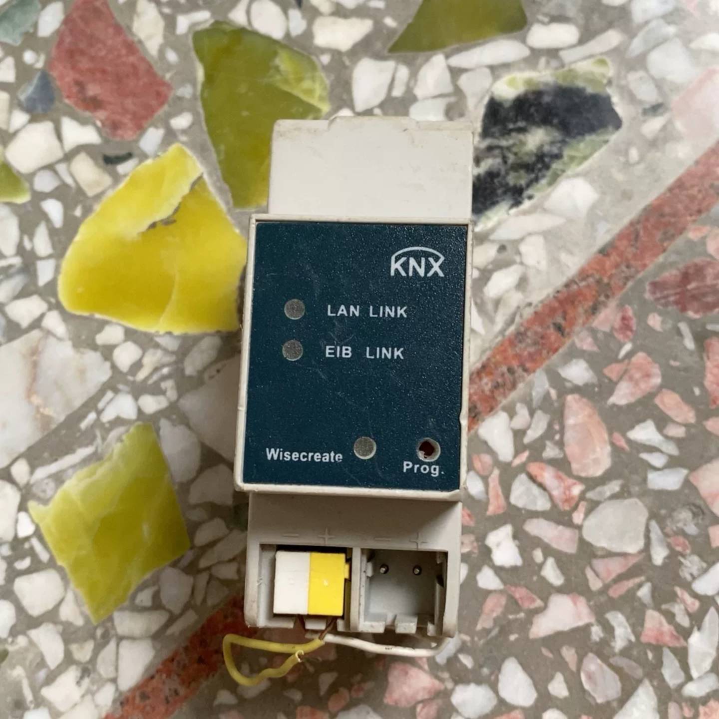 可维修Wisecreate智能KNX模块,,成色如图,议价