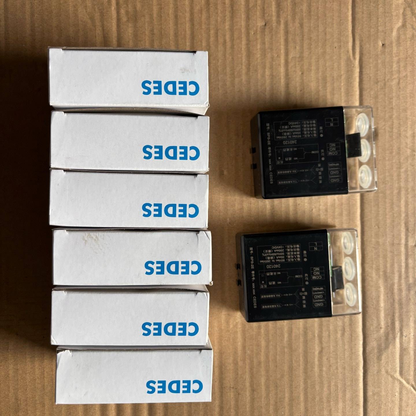 可维修CEDES光幕电源盒,6个有包装盒,2个没包装盒。打议价