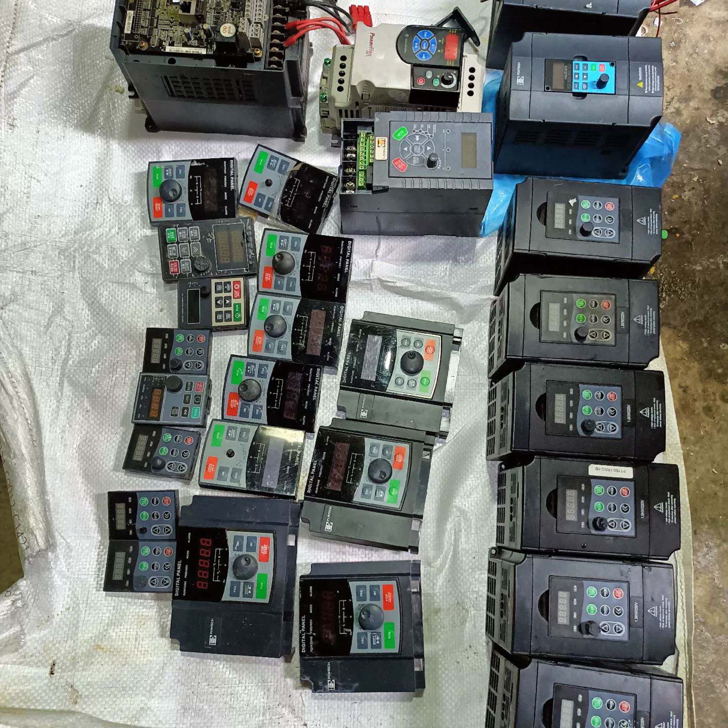 可维修普传220v1.5kw变频器和按键面板gd200a变频器2.议价