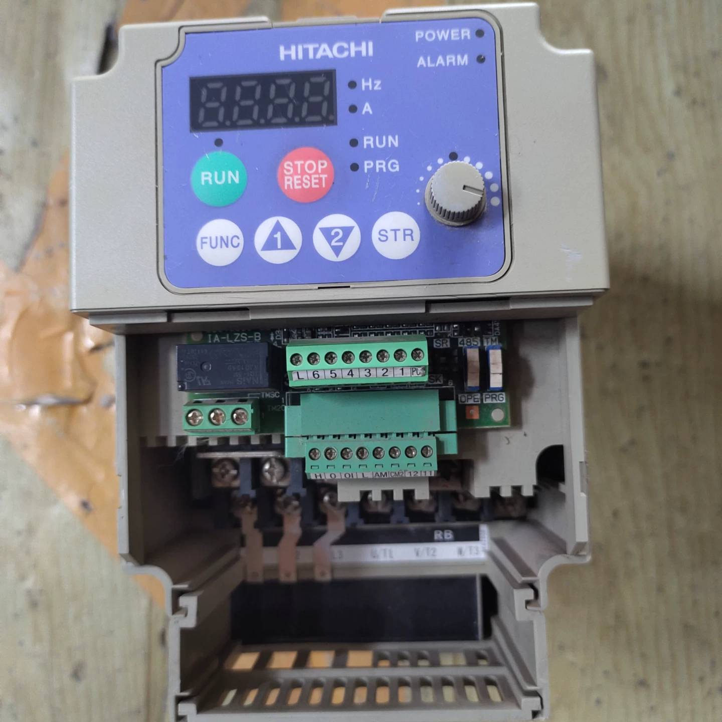 可维修日立SJ200-015HFEF变频器,1.5KW/380-4议价
