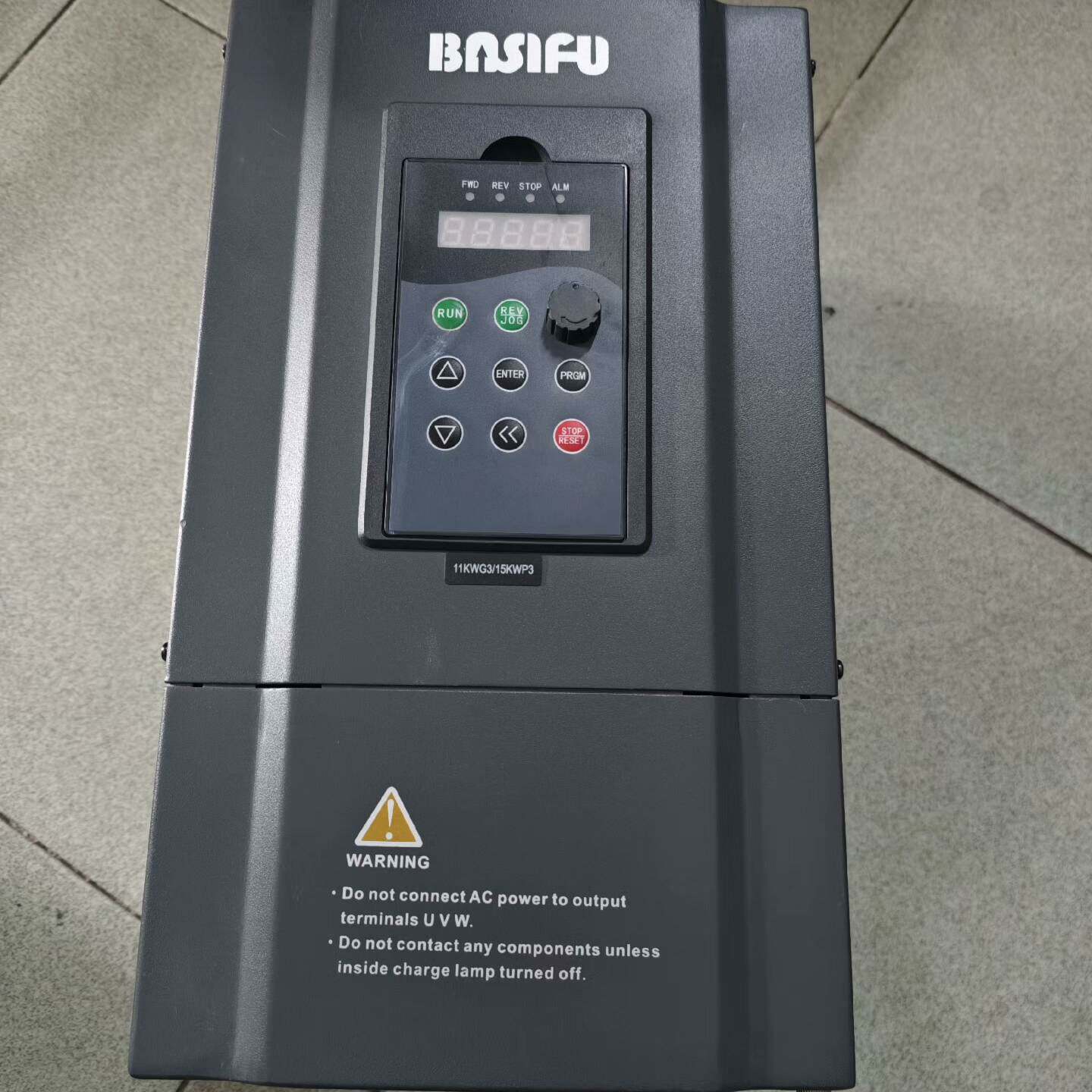 可维修巴斯富变频器BF600-BF0110G3 380V