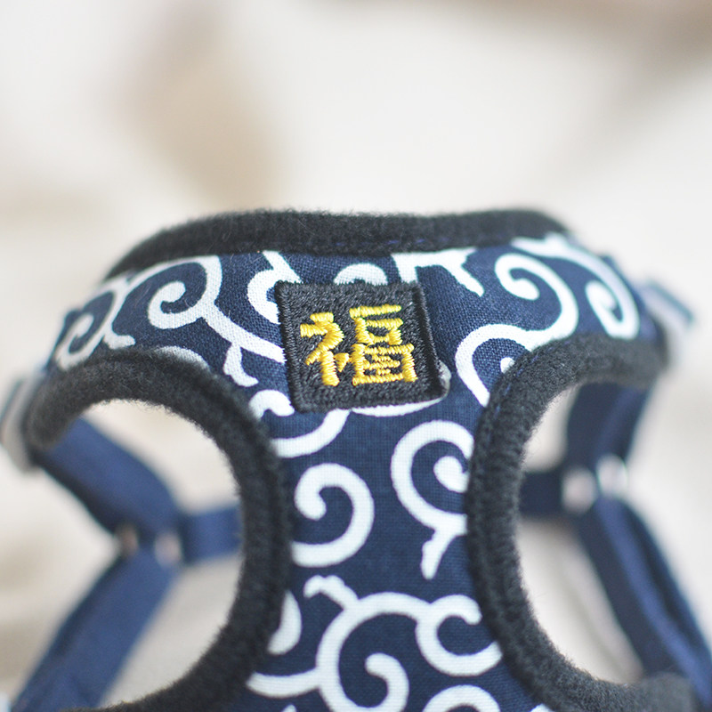 日本唐草柴犬秋田狗狗背心式胸背牵引绳小型犬泰迪比熊遛狗牵引带