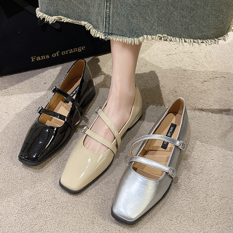 方头玛丽珍鞋小皮鞋女粗跟2023春秋新款仙女风温柔单鞋中跟奶奶鞋