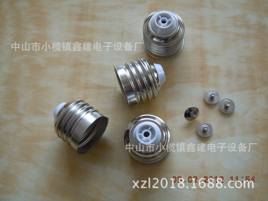 LED球泡灯E27/E14免焊灯头打点压铆铆接治具灯头打凹锁紧机图片