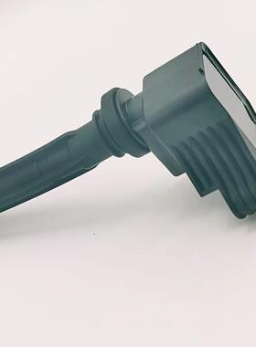 适用吉普自由光牧马人点火线圈高压包5005387968211953AAUF839