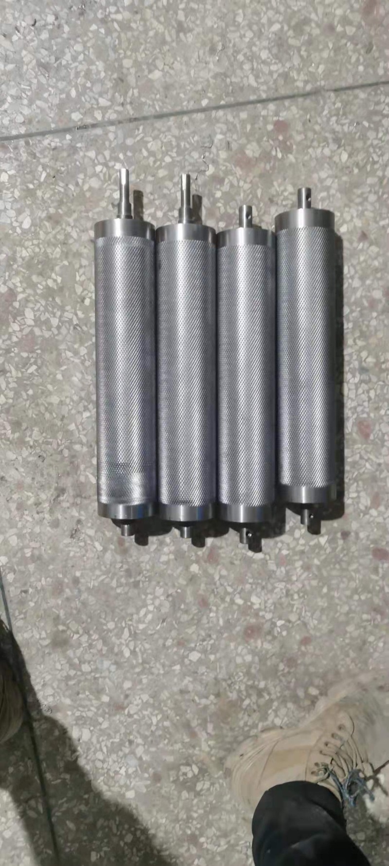 无动力滚筒托辊输送机流水线传送带传动轴滚轮辊筒输送带配件全套