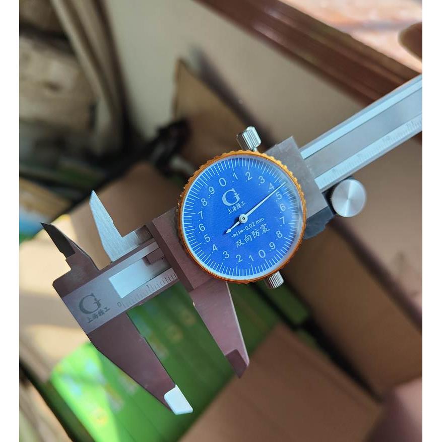 上海精工带表游标卡尺0.01代表卡尺数显油标双向防震*