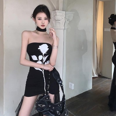 纯欲性感白色抹胸挂脖连衣裙女夏泰国包臀海边度假小妈短裙子礼服