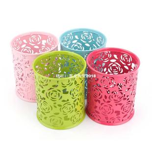 Hollow Rose Flower Metal Cylinder Organizer Design Makeup