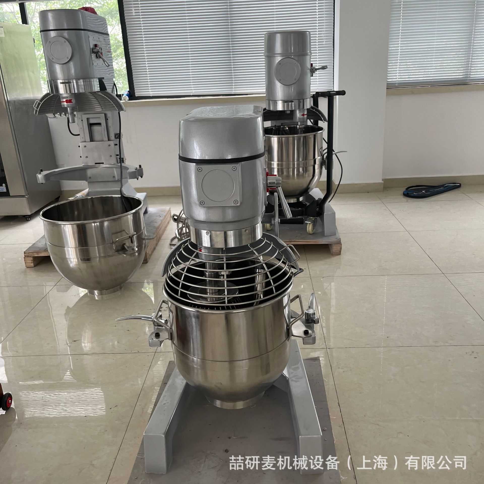 立式蛋白霜奶油打发机 多功能食品搅拌和面机 不锈钢打蛋机