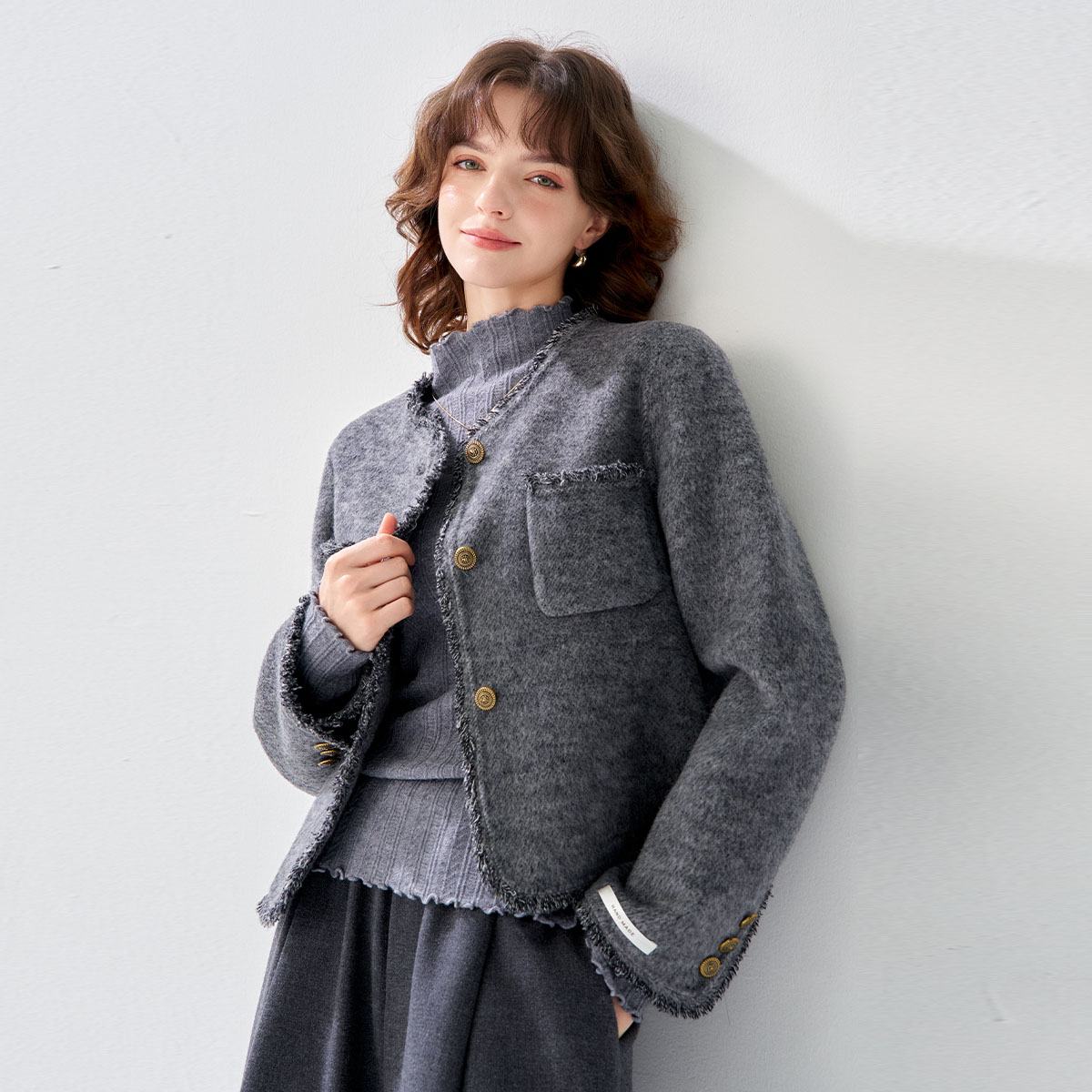 2025秋冬款小香风流苏边高级感羊毛外套气质休闲短款大衣女