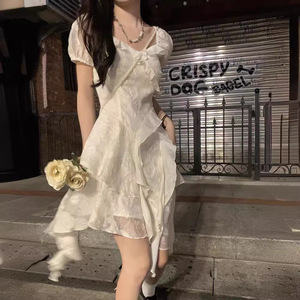 春季新款法式茶歇连衣裙女夏季新款荷叶边不规则显瘦短裙子