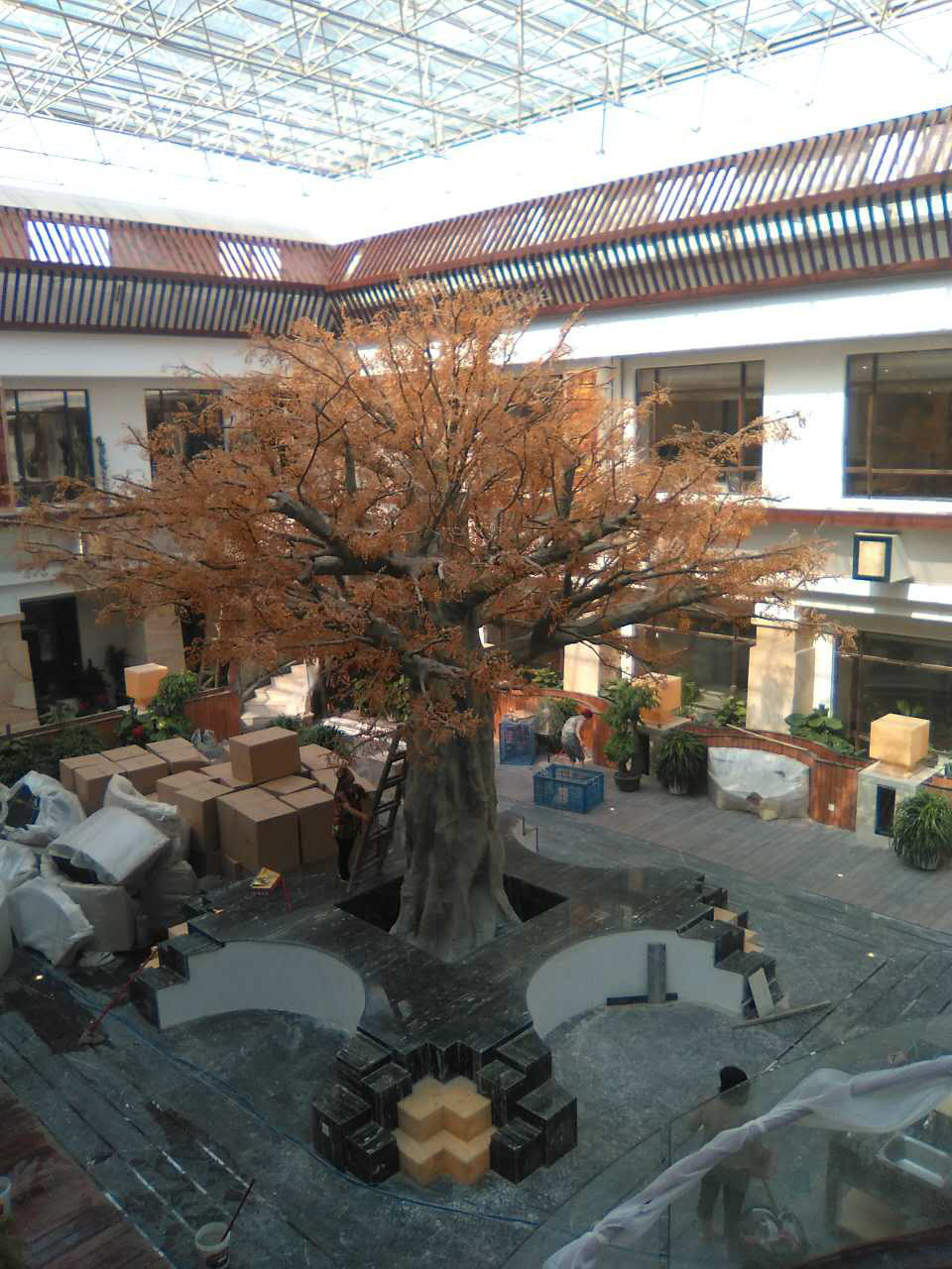 光洁明亮仿真琥珀树会所奢华室内外装饰厂家直销批发时尚美观植物