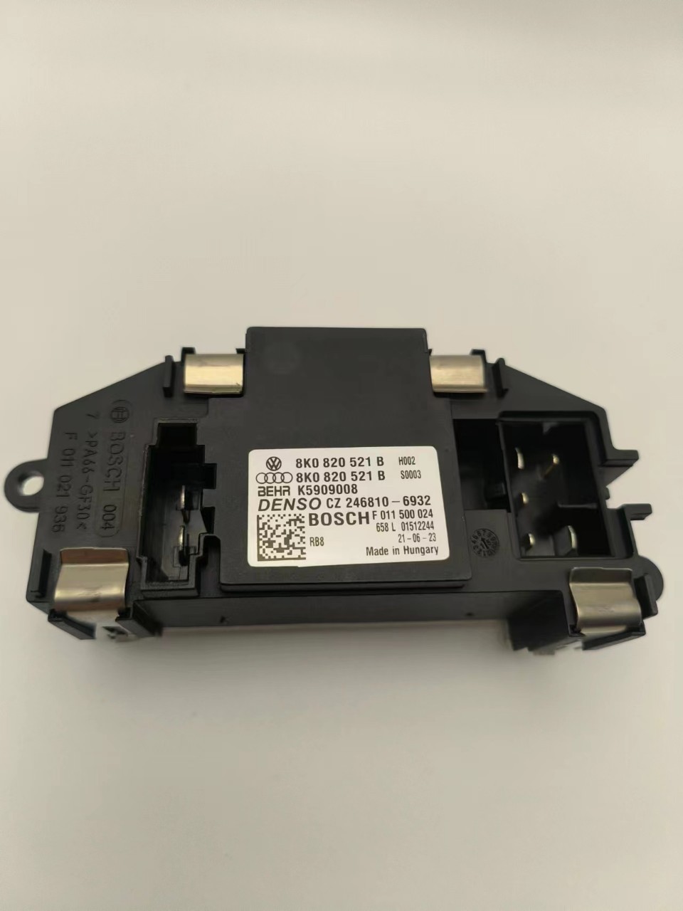 鼓风机电阻调节器A4LA5B8Q5鼓风机控制单元调速马达8K0820521B