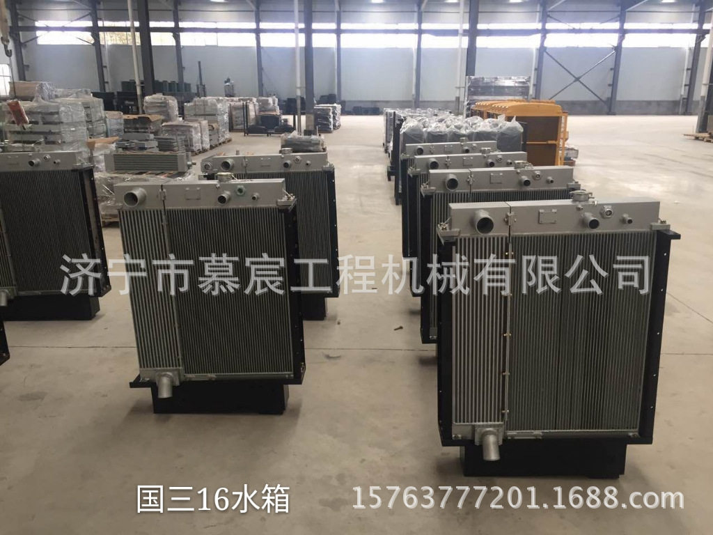 厂家现货供应山推推土机SD16国三水箱 优质全车配件 济宁慕宸