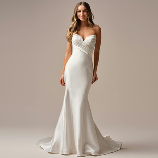 韩版 抹胸缎面鱼尾婚纱白色显瘦拖尾新娘简约气质露背婚纱小众礼服