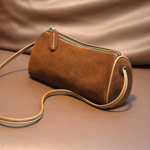 2025新款磨砂皮圆筒包百搭笔筒包女小众设计单肩斜挎包复古手提包