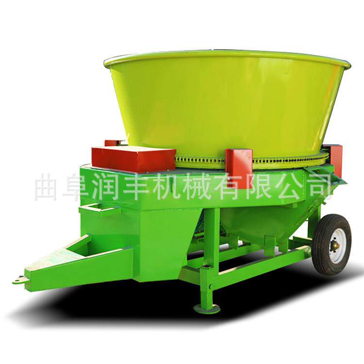 养牛场圆盘式粉碎机130型号90kw下出料粉草机大型草捆自动揉丝机