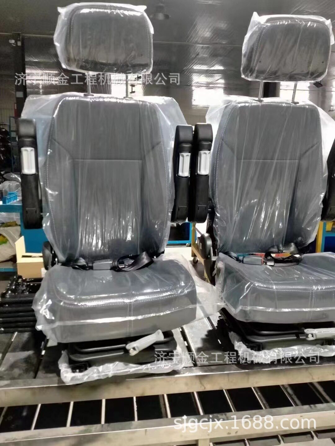 现货供应山工669 653 663 658 636 680装载机驾驶室座椅