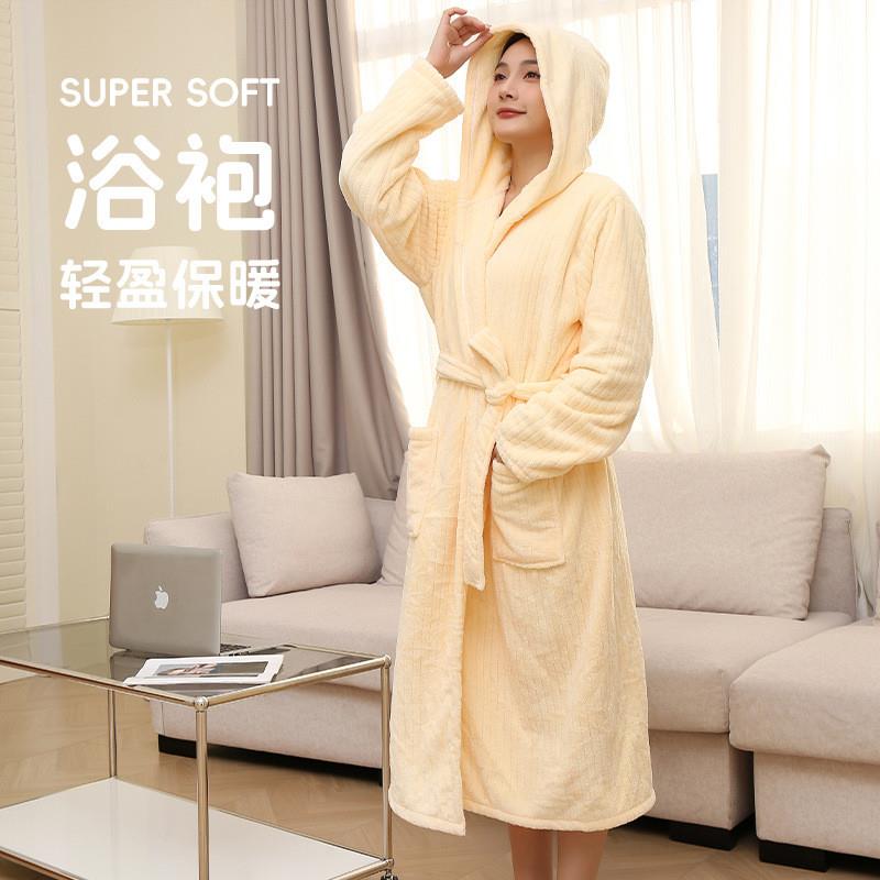 加长加大珊瑚绒带帽浴袍女