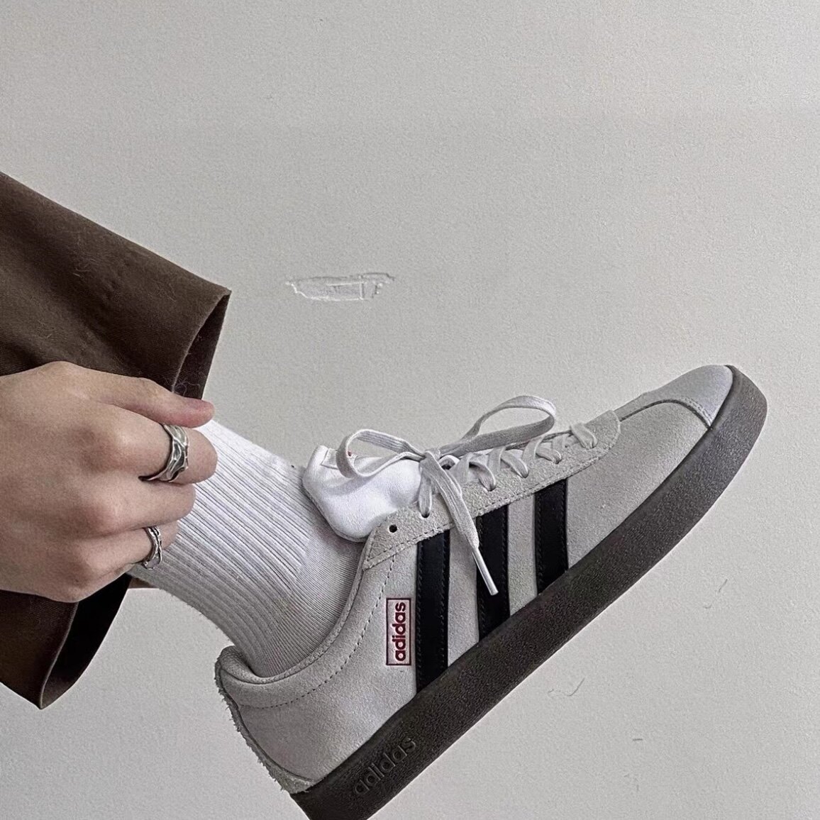Adidas VL COURT 2 阿迪达斯德训鞋蓝白色男女同款低帮板鞋JI0496