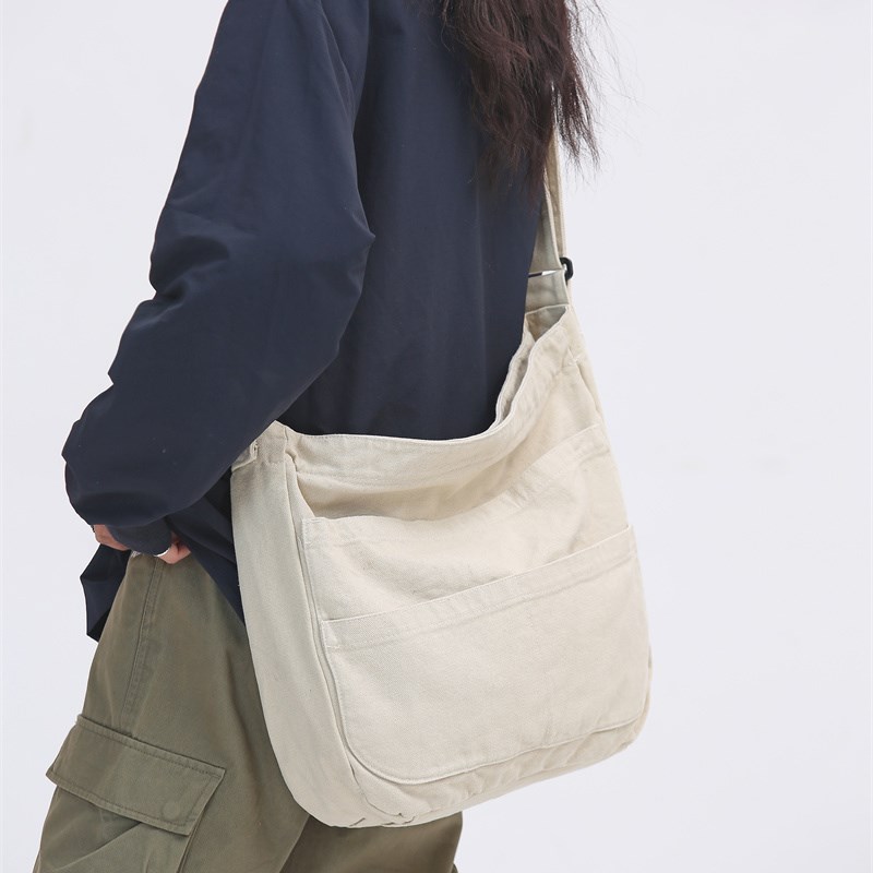 原宿风斜挎帆布包女大学生日系简约大容量ins风纯色文艺单肩包男