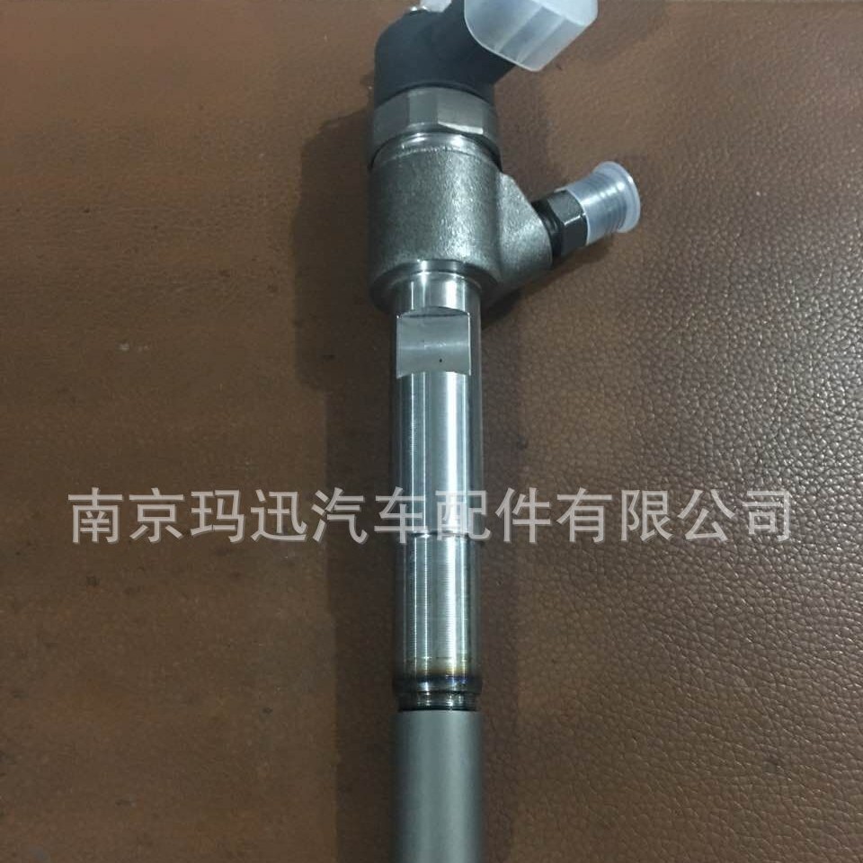 依维柯 宝迪 欧胜 喷油器总成 500313105 5801379115 5801540211