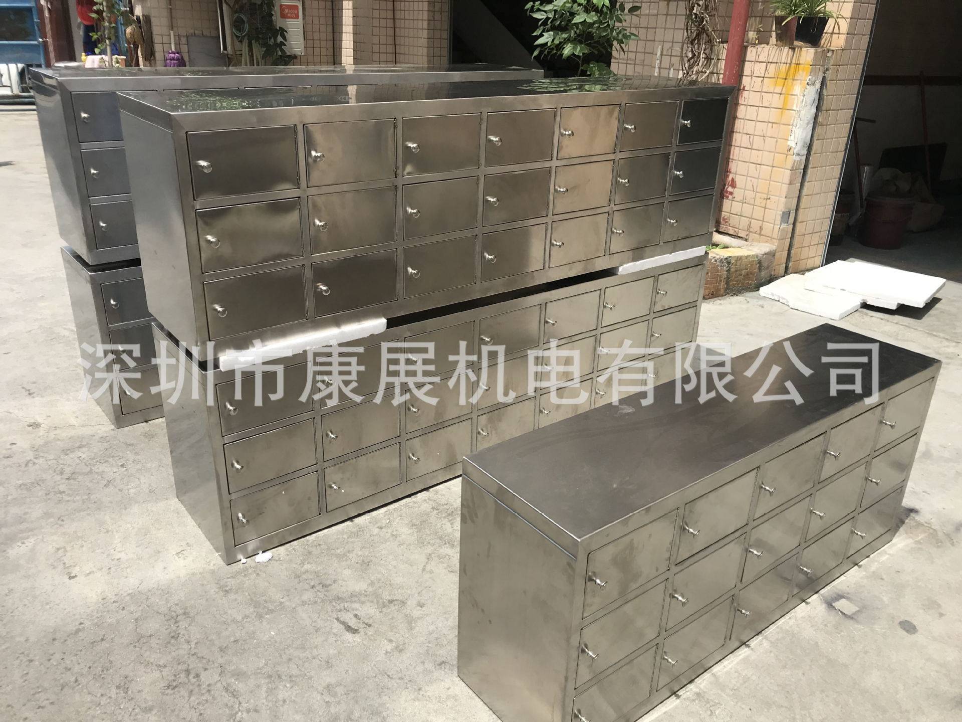 生物制药厂304不锈钢更鞋柜组合式鞋柜通风鞋柜带转角带圆弧角GMP