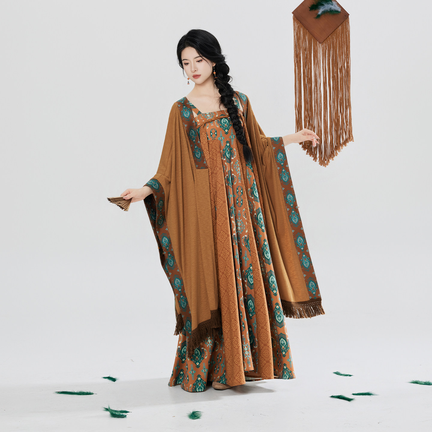 织造司[丹陶]云南出游明媚穿搭女装复古民族风披肩吊带连衣裙女春