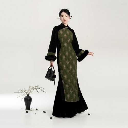 织造司[青黛湖]新中式丝绒改良旗袍长袖连衣裙女修身鱼尾裙半身裙