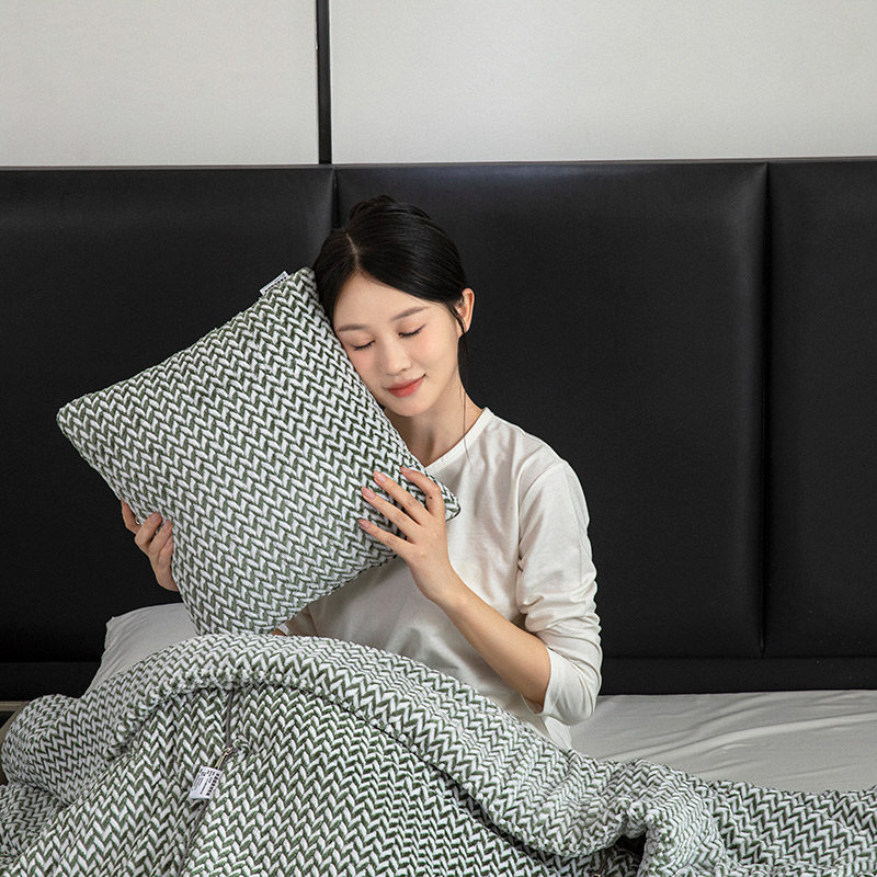 加厚绒保暖抱枕被子两用办公室午睡二合一毯O车载靠垫枕头新冬摺,居家布艺,抱枕被,淘宝优惠券,粉丝福利购,淘宝优惠卷