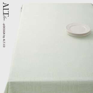 奶油风绿色餐桌布轻奢高级感台布艺高端长方形桌垫茶几客厅家用