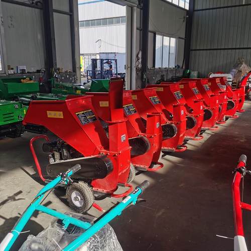 果园林树枝粉碎机 多功能移动粉碎枝条破碎机 秸秆破碎机