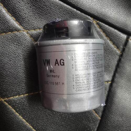 适配汽车发动机机油滤清器适用于大众高尔夫奥迪A3CC斯柯达03C115