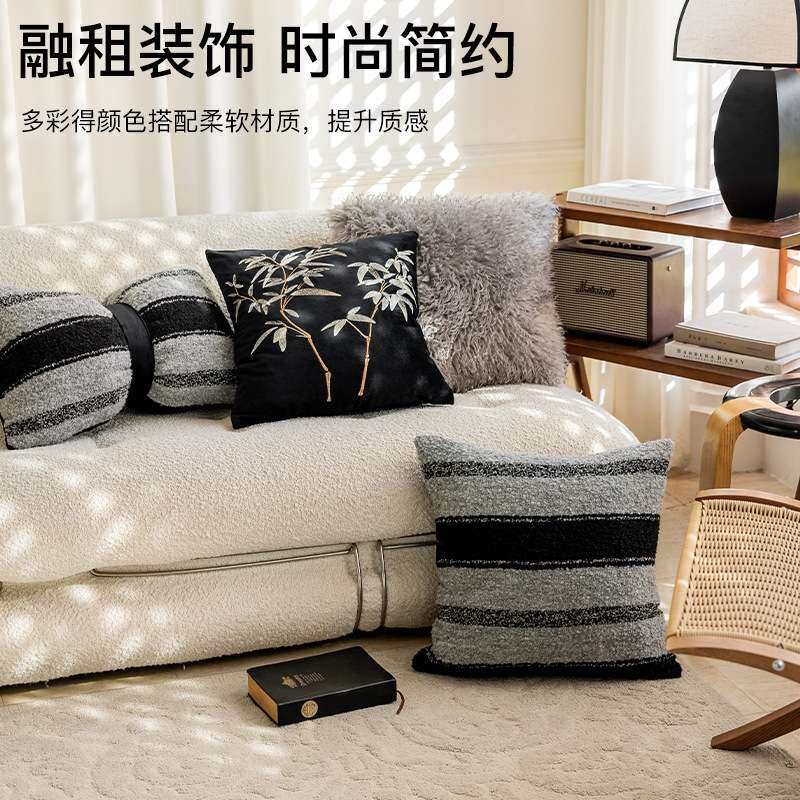 ins黑色轻奢中高级感刺绣抱枕套风北欧客厅沙发床上靠枕靠背垫