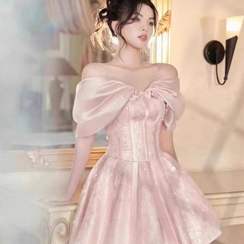 高货法式一字肩粉色缎面宴会生日派对名媛伴娘短款小礼服连衣裙
