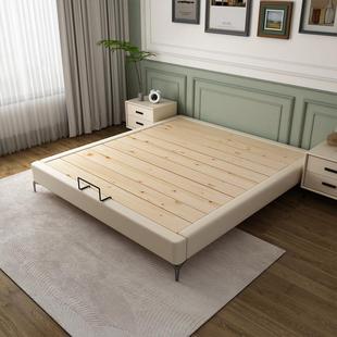 实木榻榻米床地板站立简单的主卧室家庭小公寓出租房间没有床头架