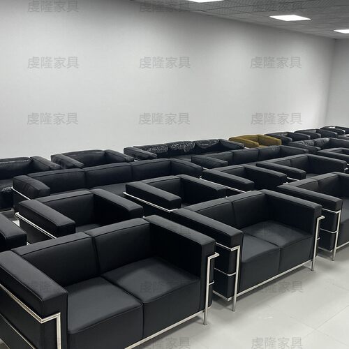 跨境真皮沙发4S店LC3柯布西耶办公沙发设计师家具真皮办公沙发椅