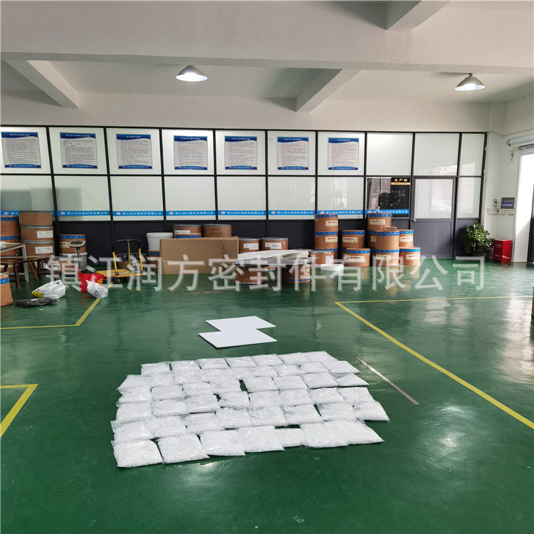 白色尼龙四氟凸缘轴套批量定制