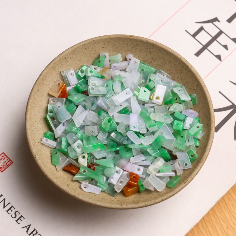 天然老坑料翡翠A货冰种三彩随型不规则原石碎石DIY饰品配件散珠